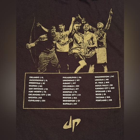 Dude Perfect 2021 Tour TShirt Adult Medium Short Sleeve Tricks YouTubers - Picture 8 of 8